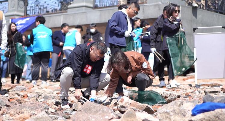 纵横四海 丈量中国 青岛吉利睿蓝9海岸线试驾暨公益之旅