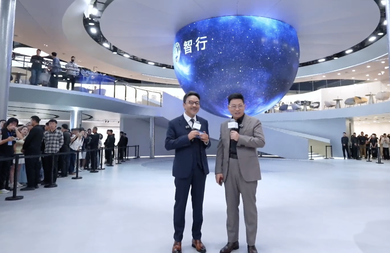 粤港澳车展流量担当，问界新M5 Ultra缘何成为年轻人购车首选