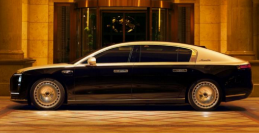 破万交付铸就里程碑：尊界S800如何重塑国产超豪华轿车新纪元？