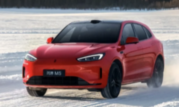 冬季出行遇挑战？问界新M5 Ultra携至高37000元限时礼遇温暖来袭